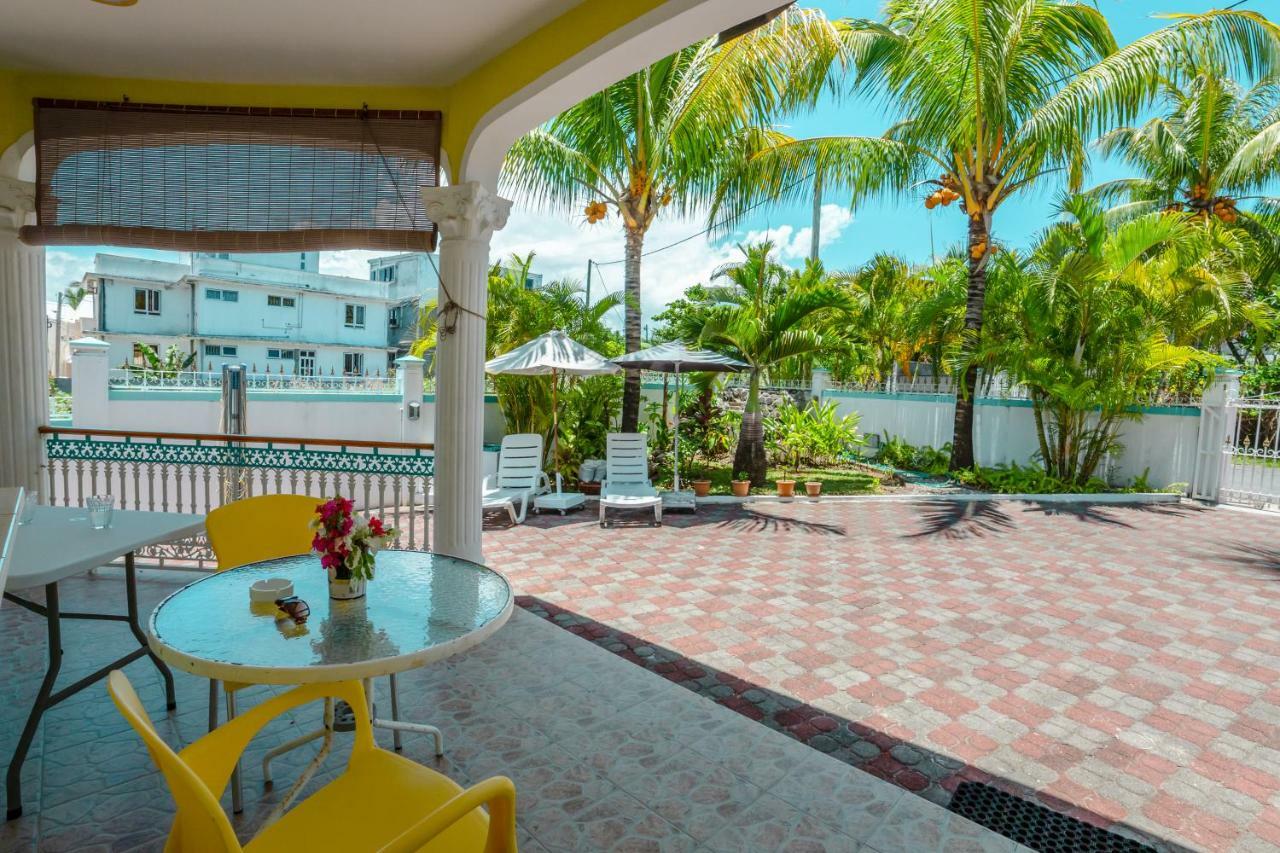 Villa Bella Charming Beachfront Guesthouse Blue Bay Εξωτερικό φωτογραφία